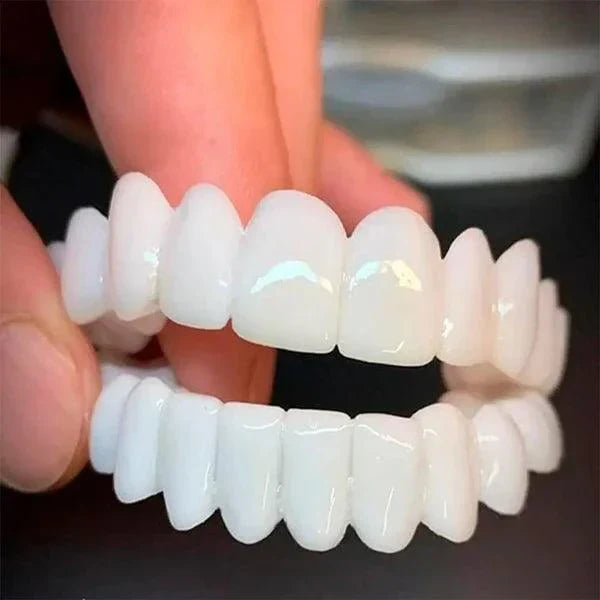 SMILE PRO® – WYJMOWANE LICÓWKI DENTYSTYCZNE | DOLNE I GÓRNE